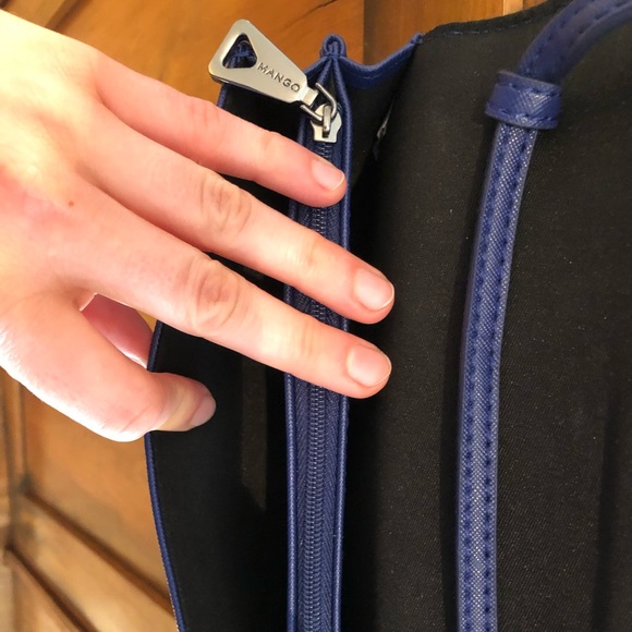 NWT beautiful blue small purse - Picture 3 of 4